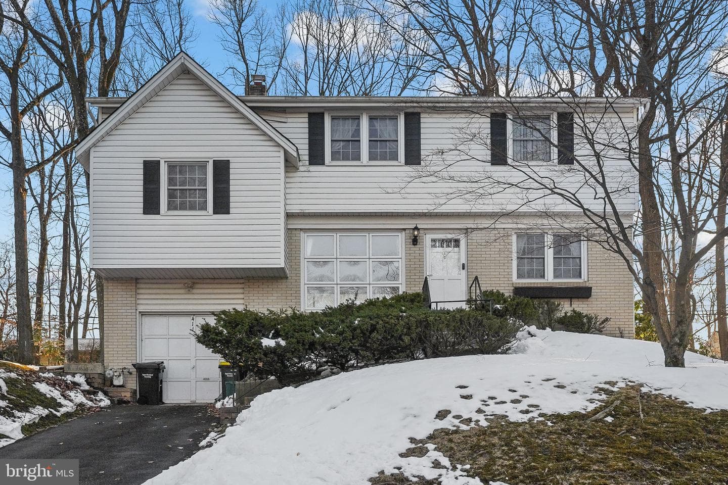 411 Greyhorse Road photo 1