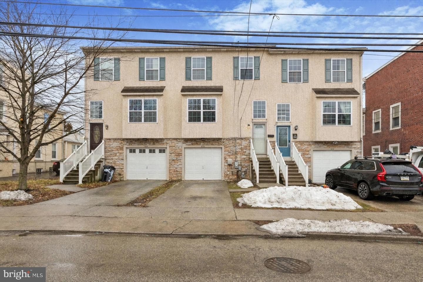 630 E Marshall Street photo 1