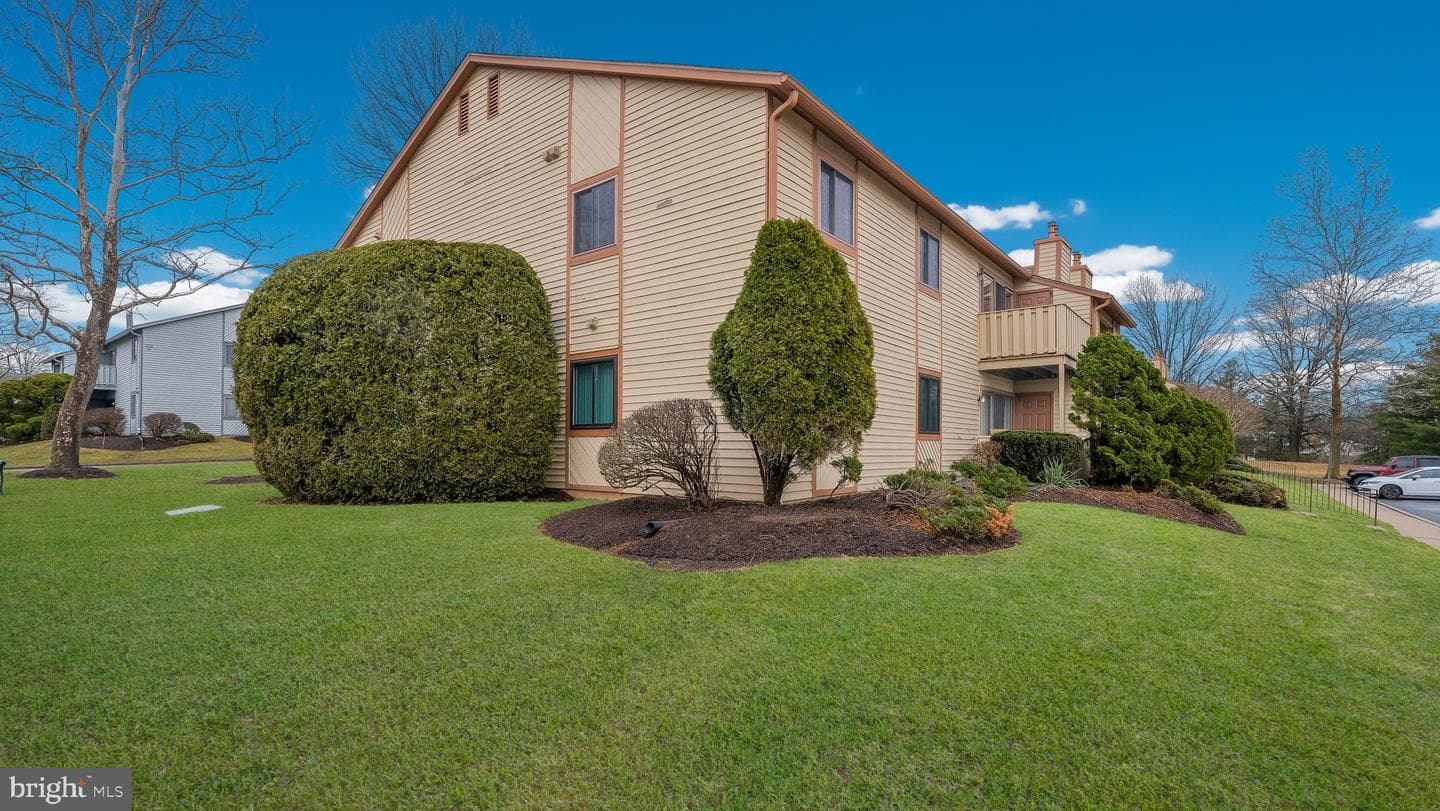 112 Hickory Court