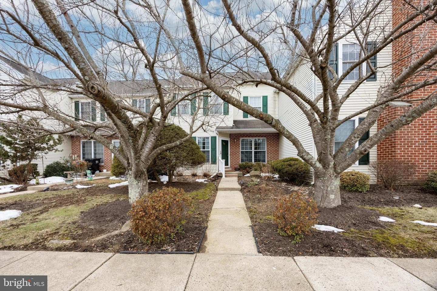 54 Aspen Way photo 1