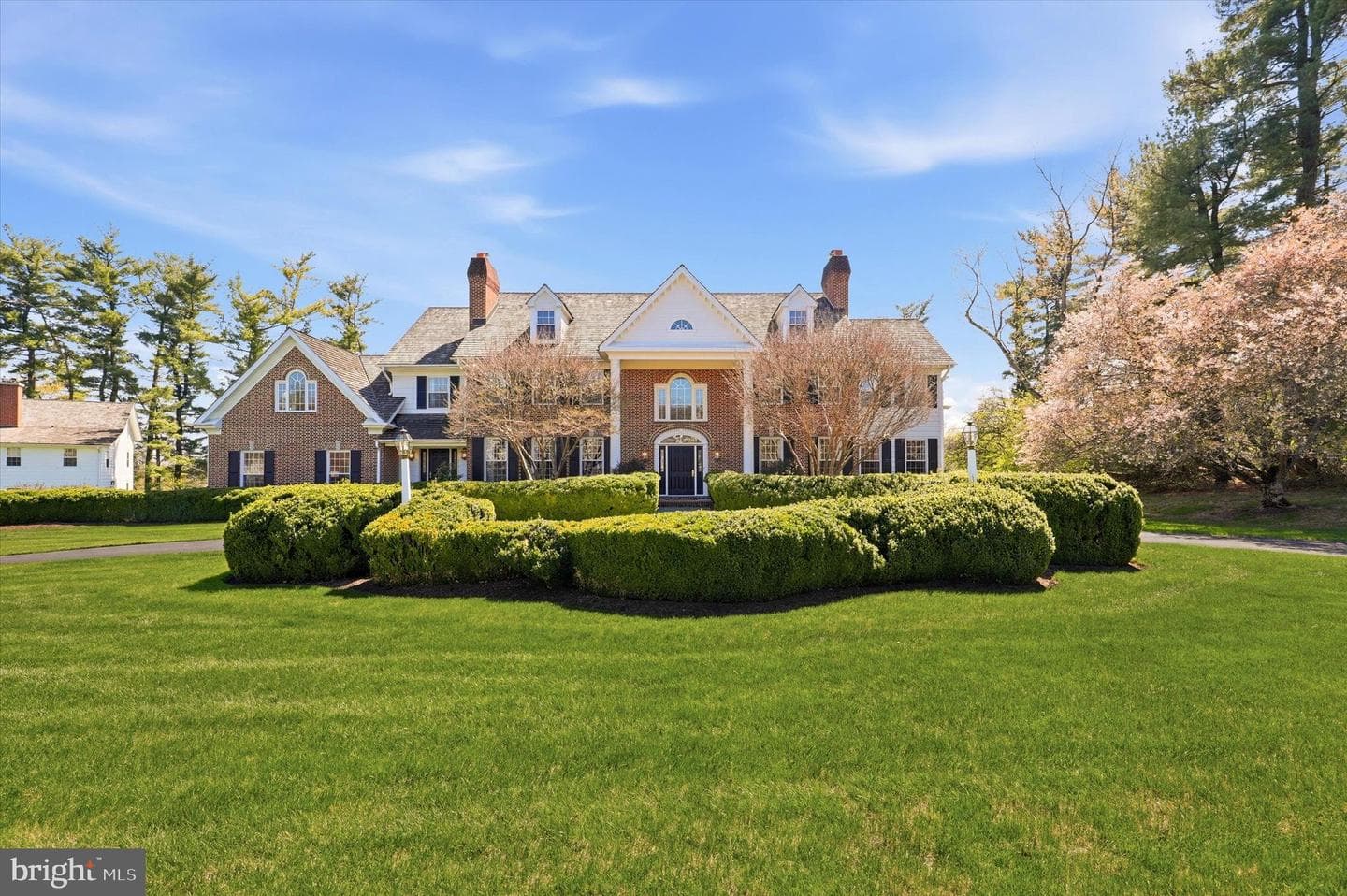 608 Creek Lane