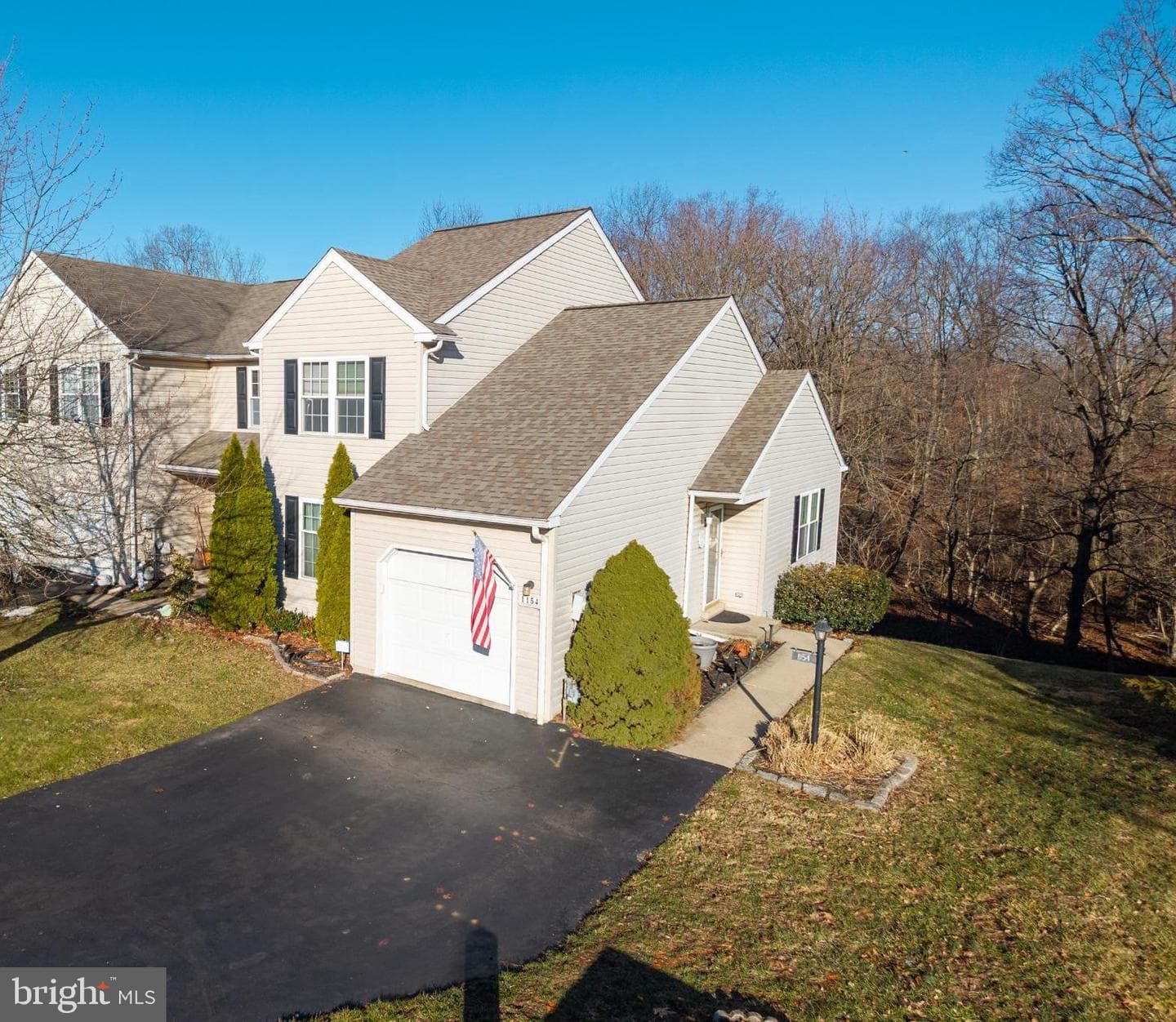 1154 Oxford Circle photo 1