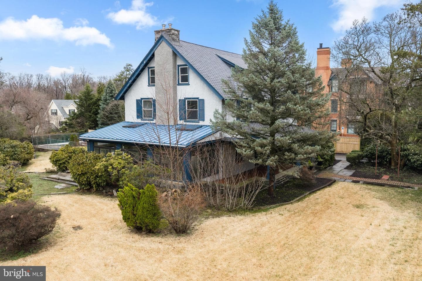 111 E Montgomery Avenue photo 1
