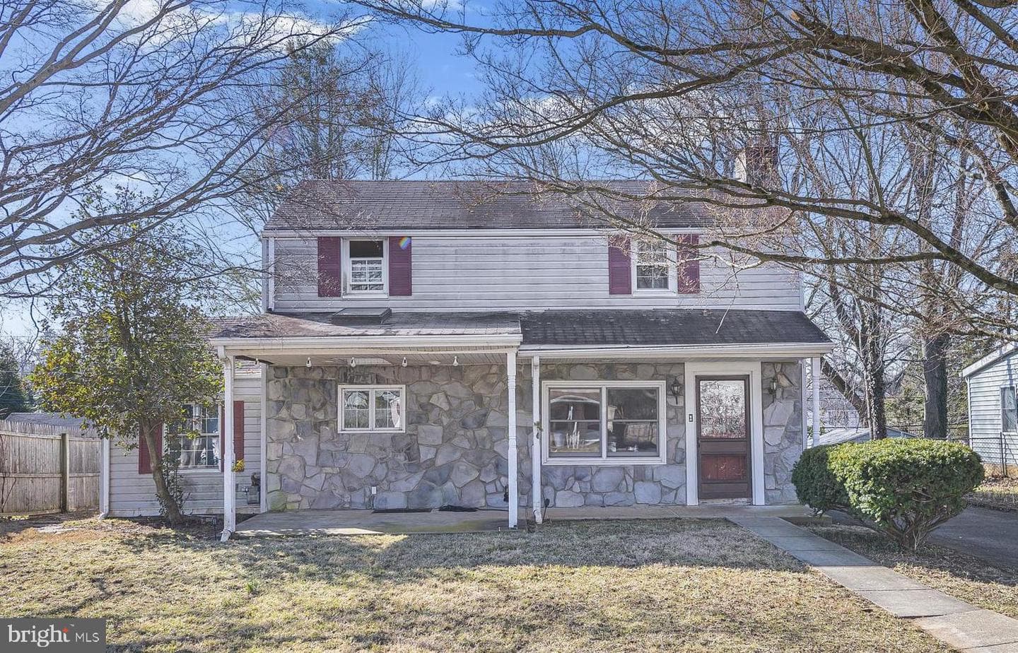 302 Garth Road photo 1