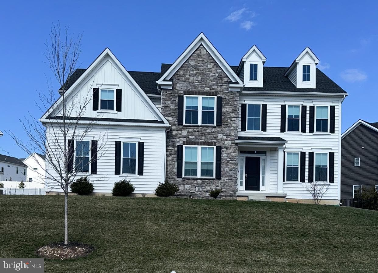 107 Alexander Drive photo 1