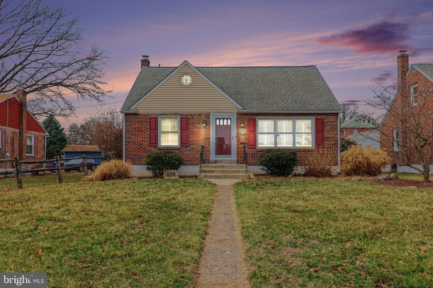 609 N Franklin Street photo 1