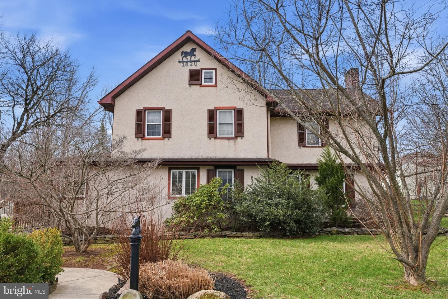 1514 Maple Avenue photo 1