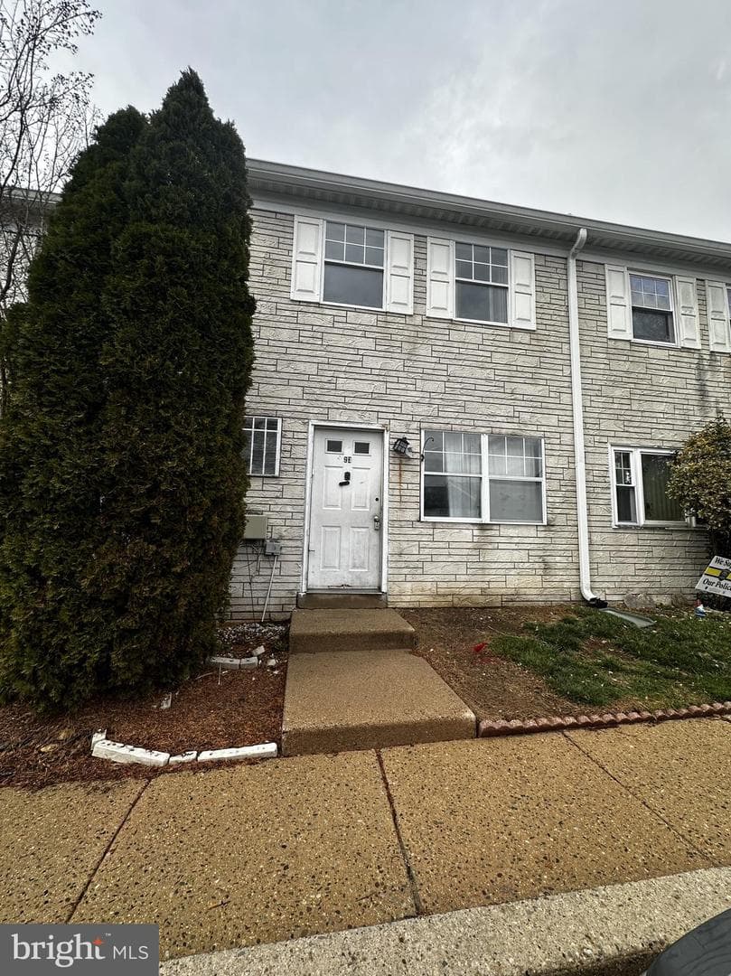 515 N York Road #9-E photo 1