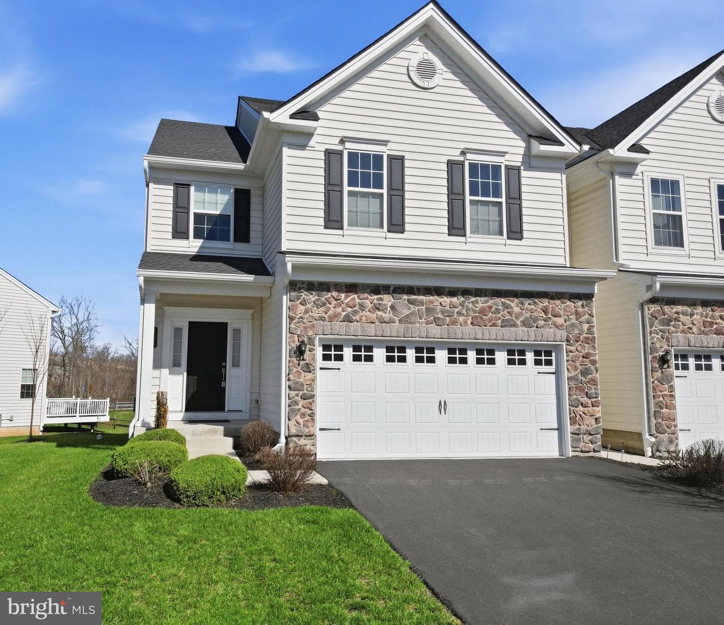 109 Briarwood Lane photo 1