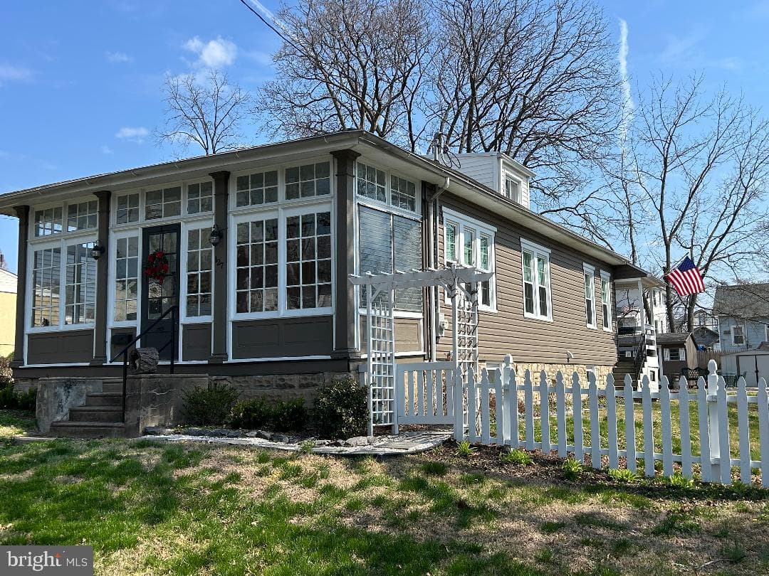 127 Allison Road photo 1
