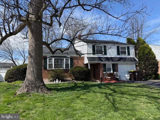 278 Roberts Drive photo 1