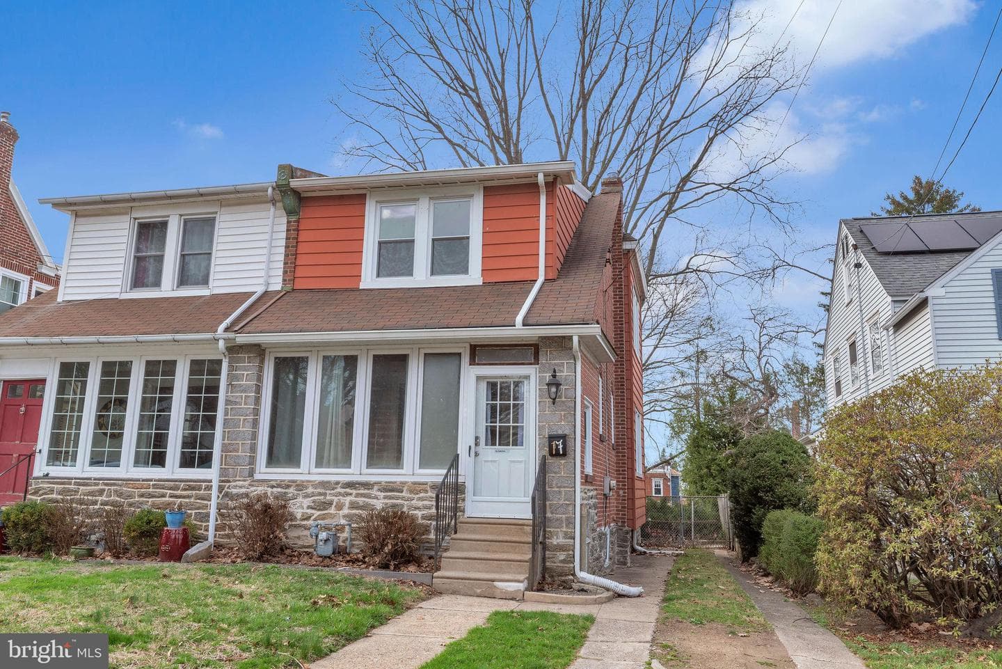 17 E Waverly Road photo 1