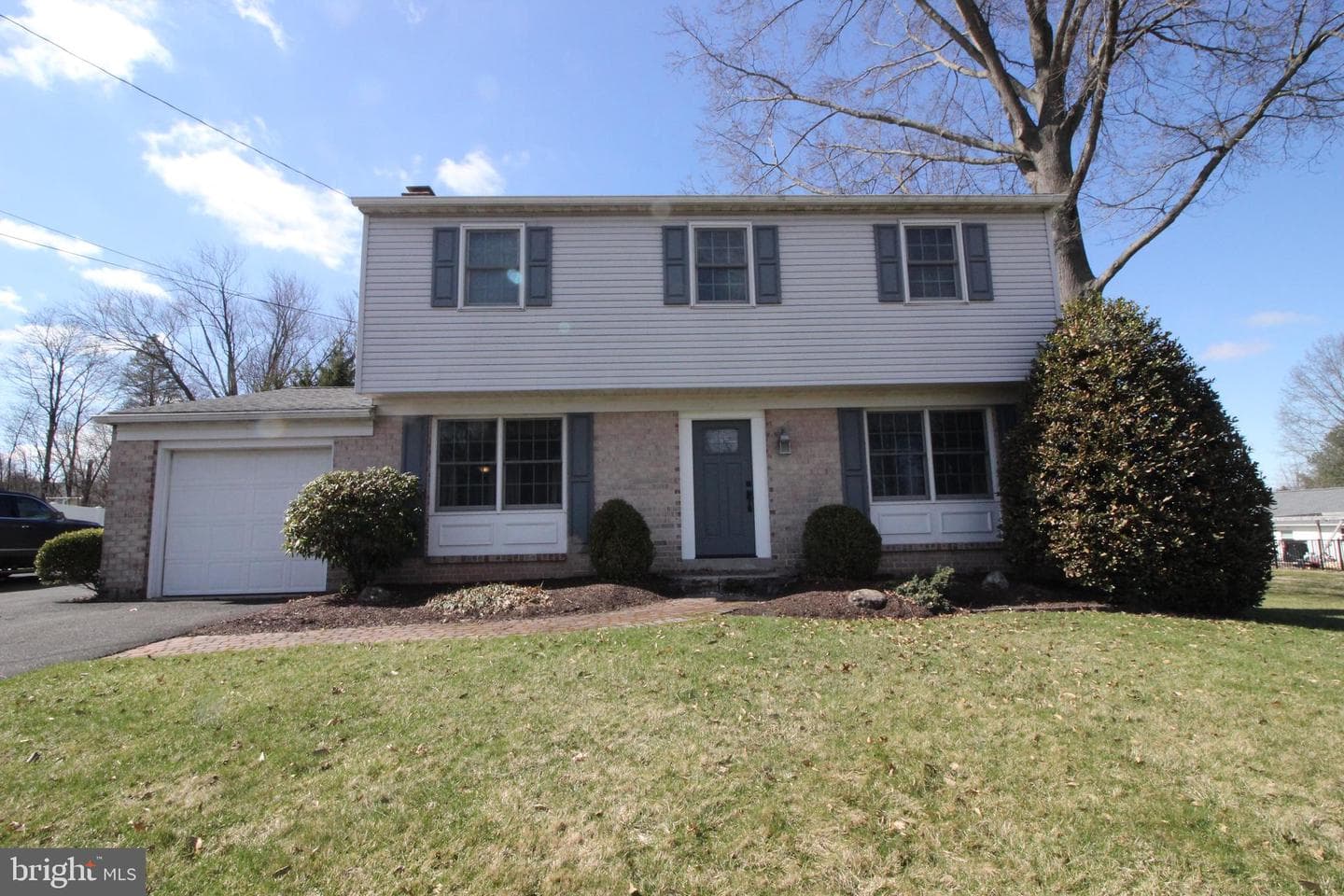 486 Cowpath Road photo 1