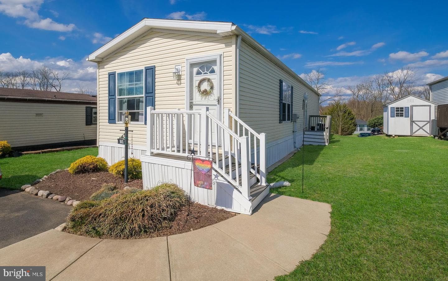 154 Hillside Ct