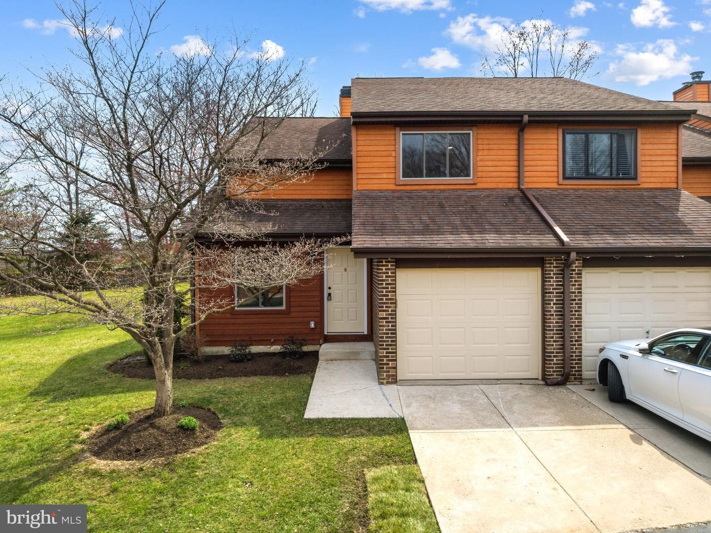323 Winding Way