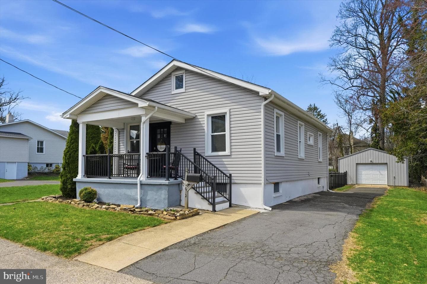 612 Cricket Avenue