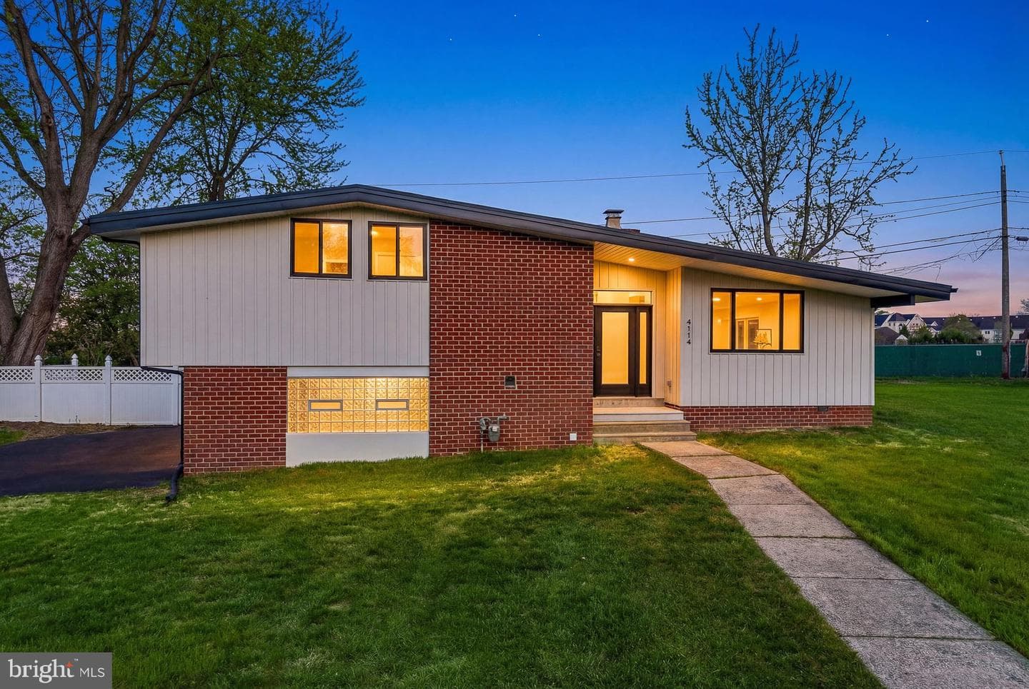 4114 Fountain Green Road photo 1