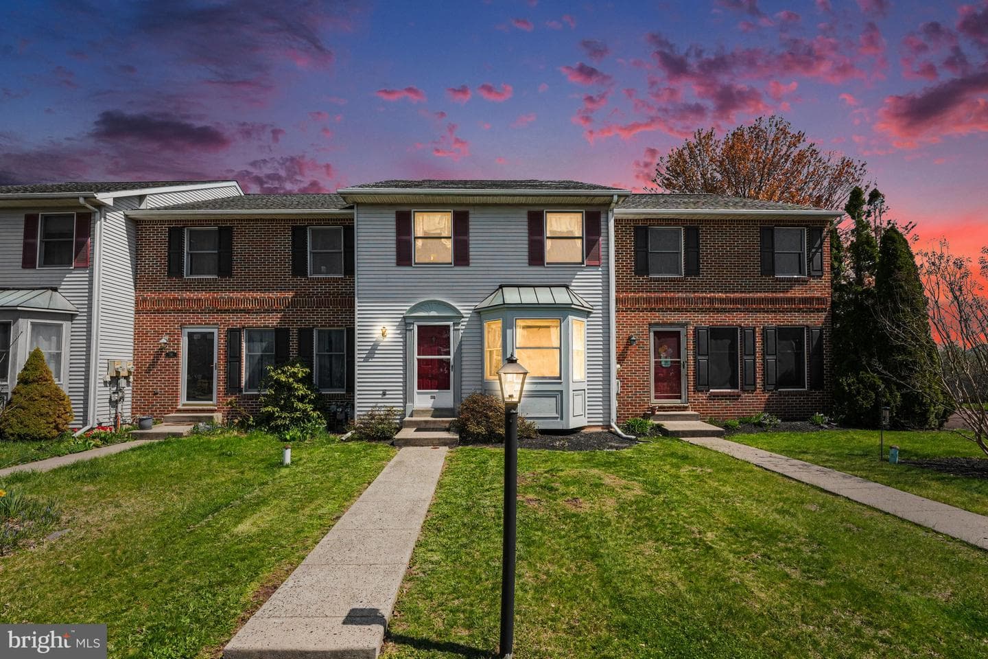 189 Winding Way photo 1