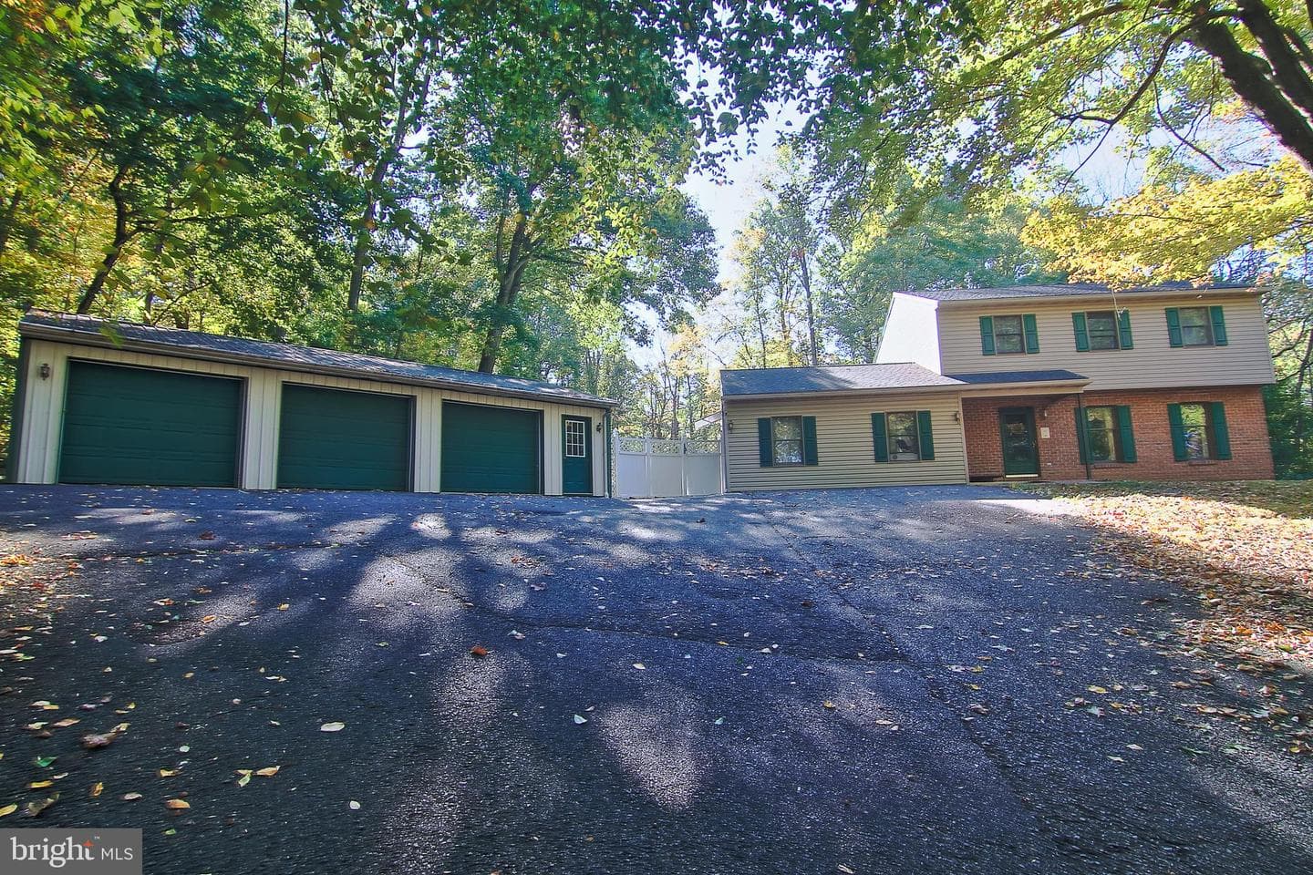 169 Henry Road photo 1
