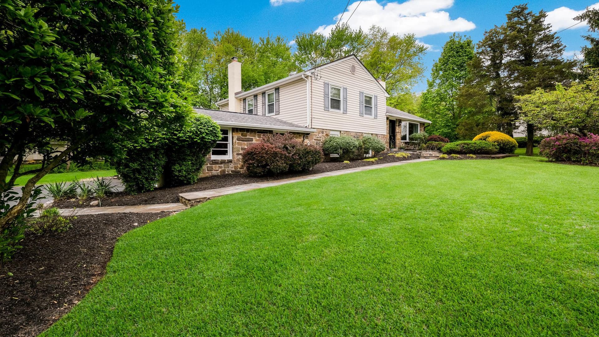 816 Warren Road