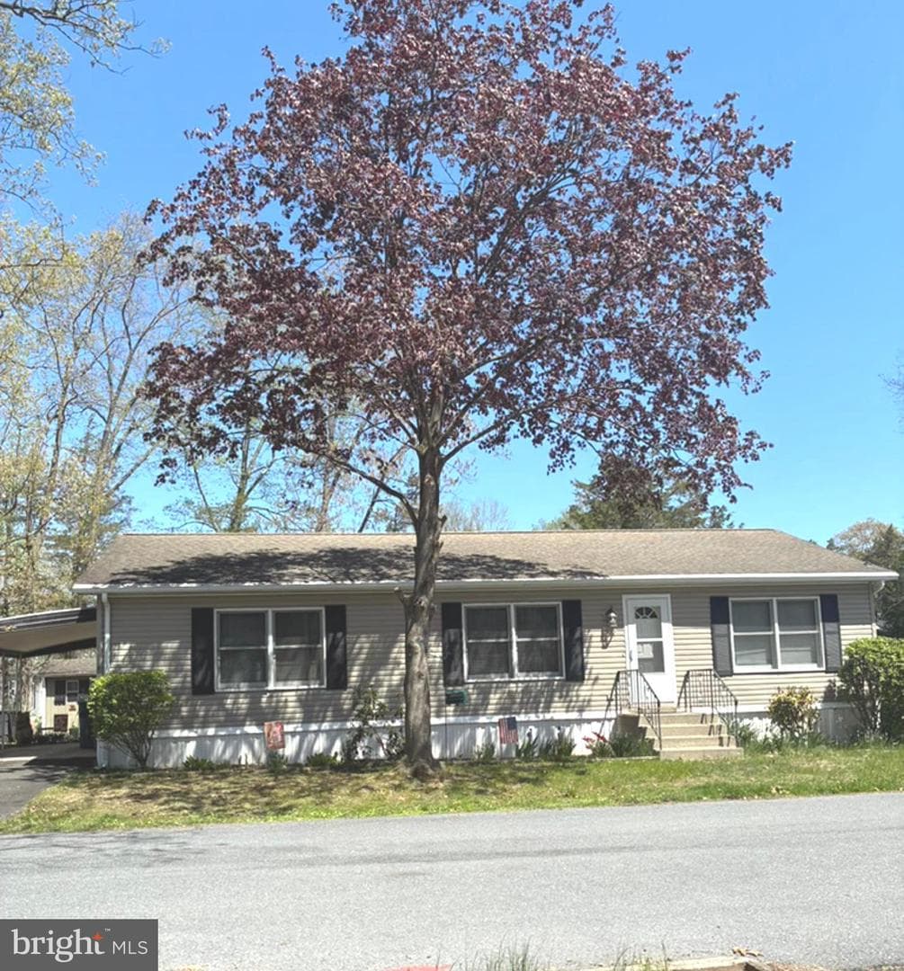 722 Dogwood Drive photo 1