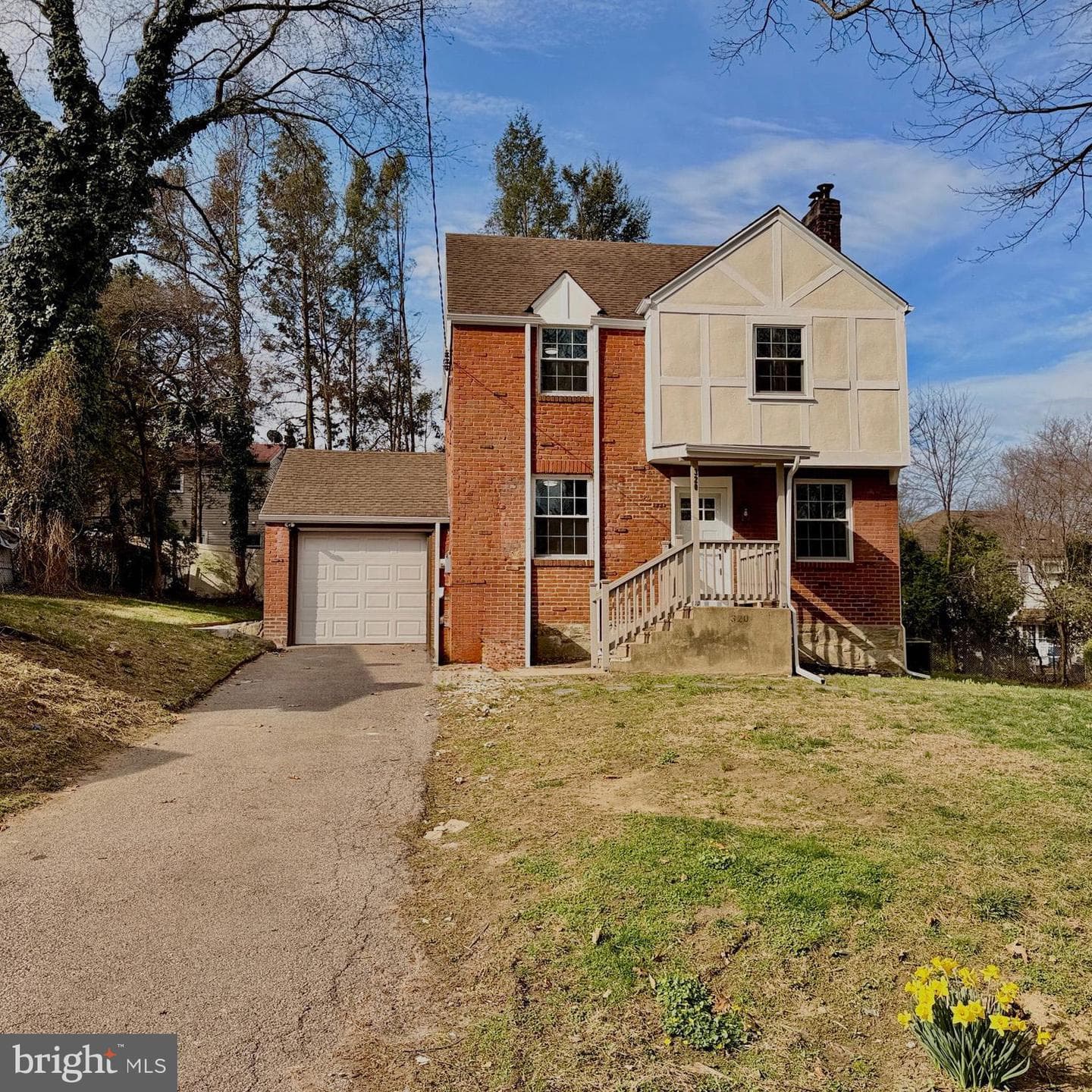 320 Short Lane