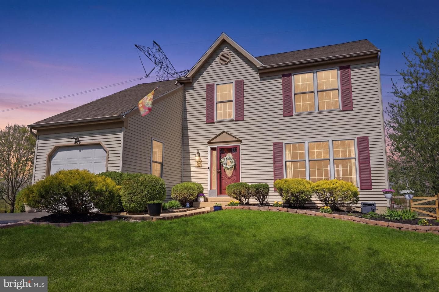 73 Saratoga Way photo 1