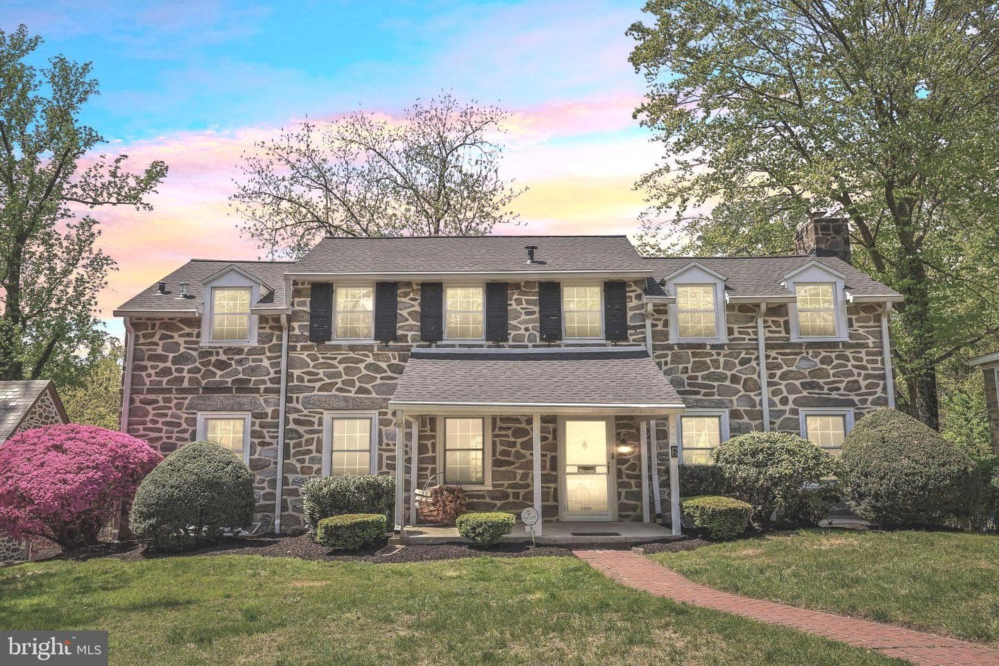 6 Overbrook Parkway photo 1