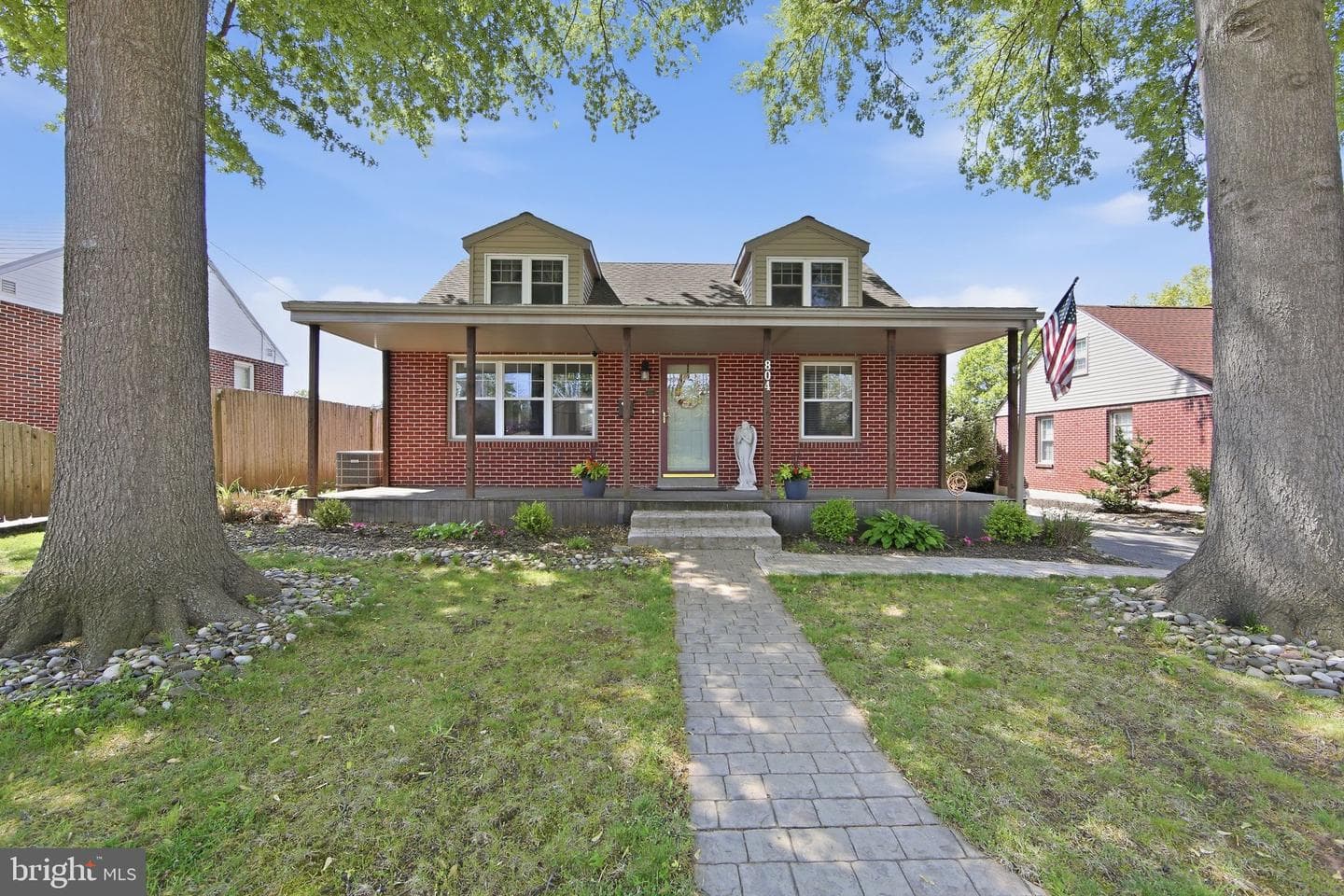 804 Rhoads Avenue