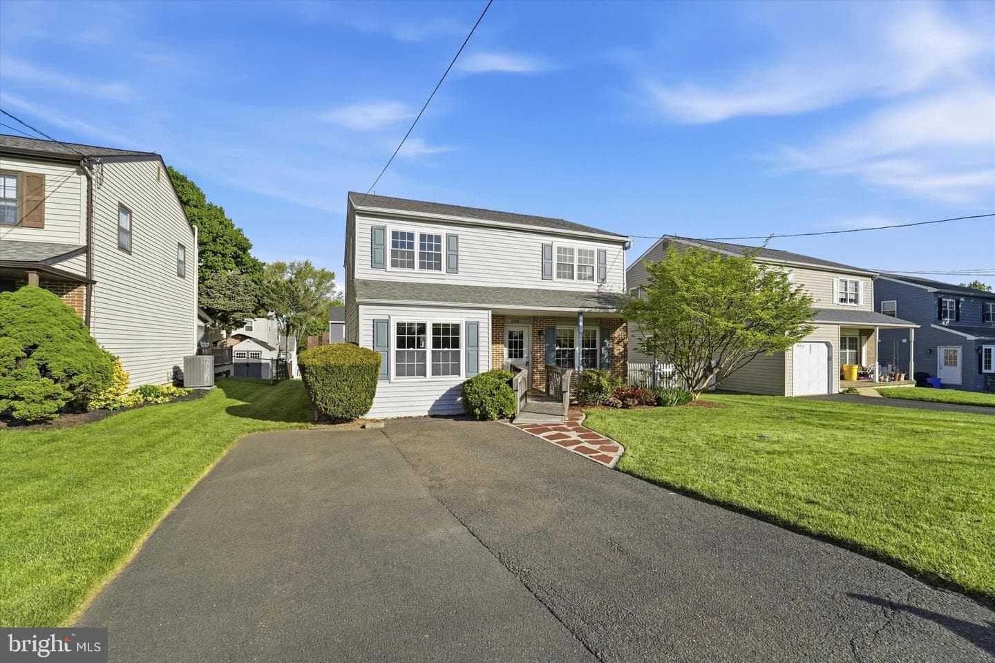 305 Roesch Avenue photo 1
