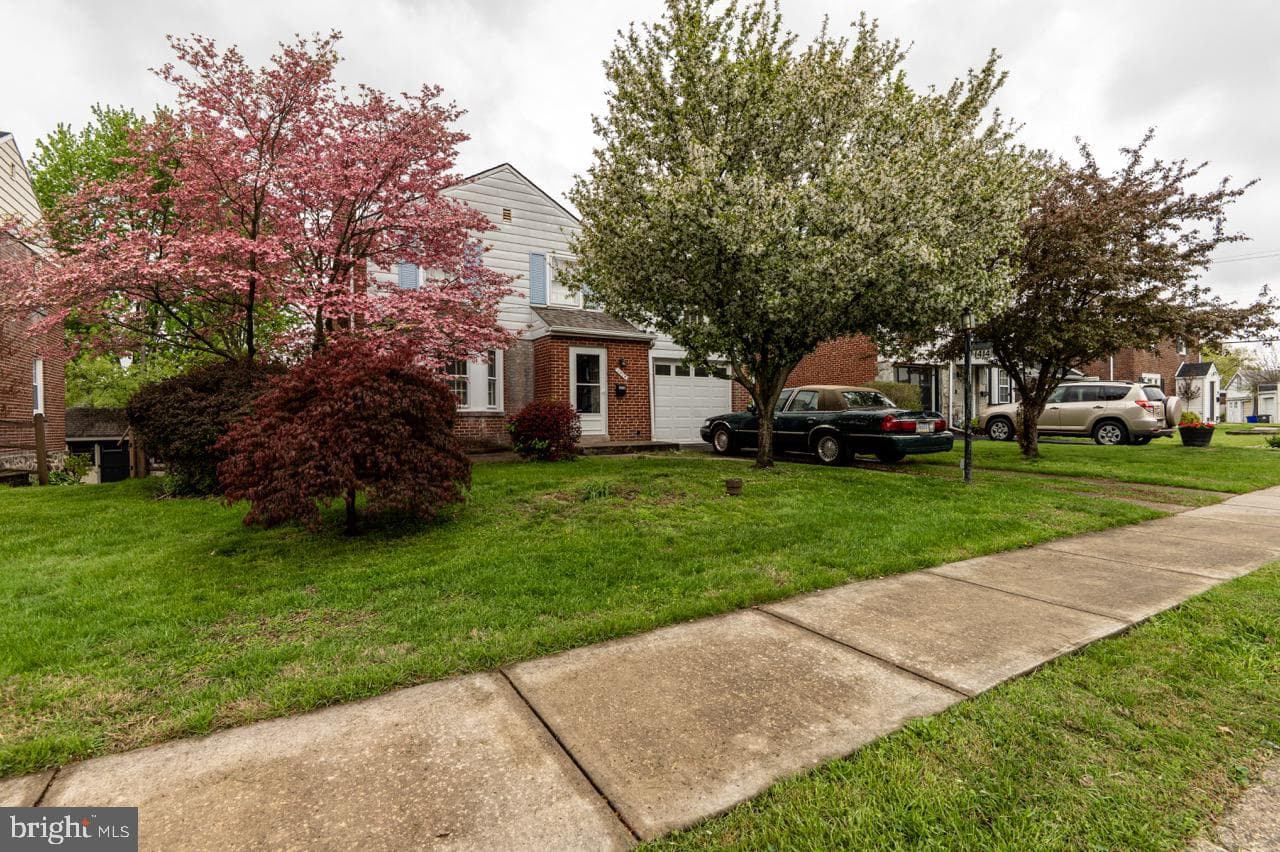 1414 Sunset Drive photo 1