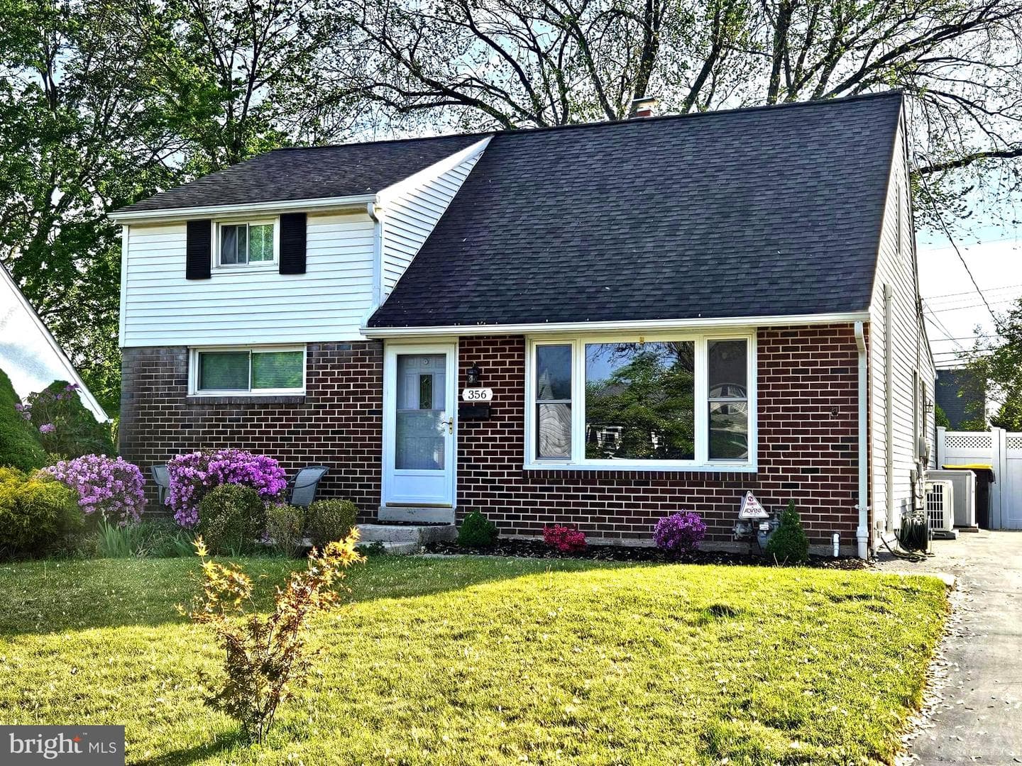 356 W Signal Hill Road