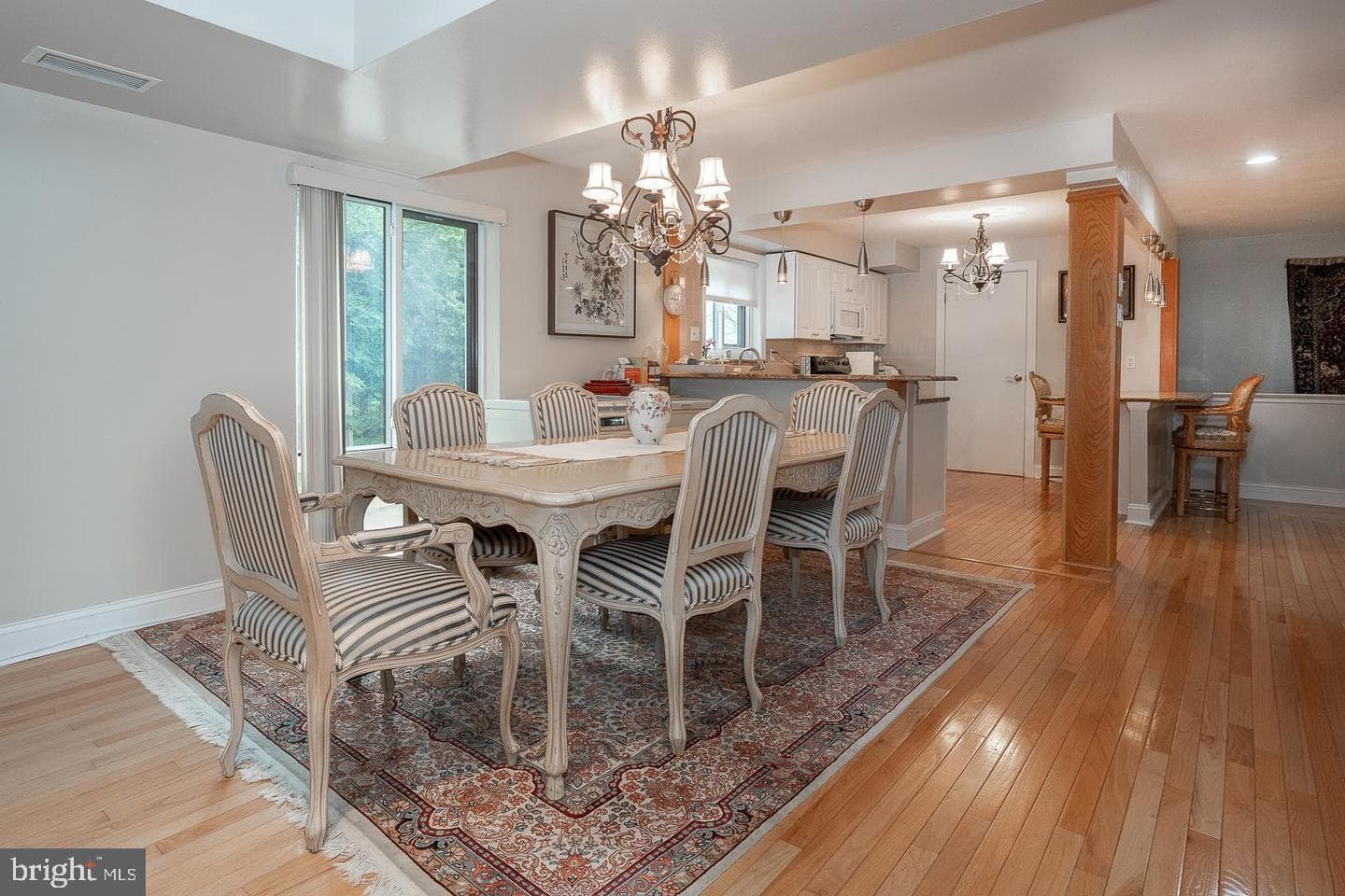 1750 Oakwood Terrace #16-I