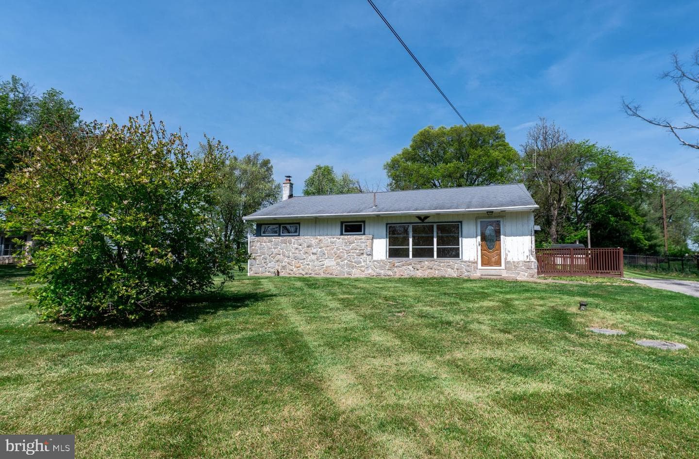 883 Bleim Road photo 1
