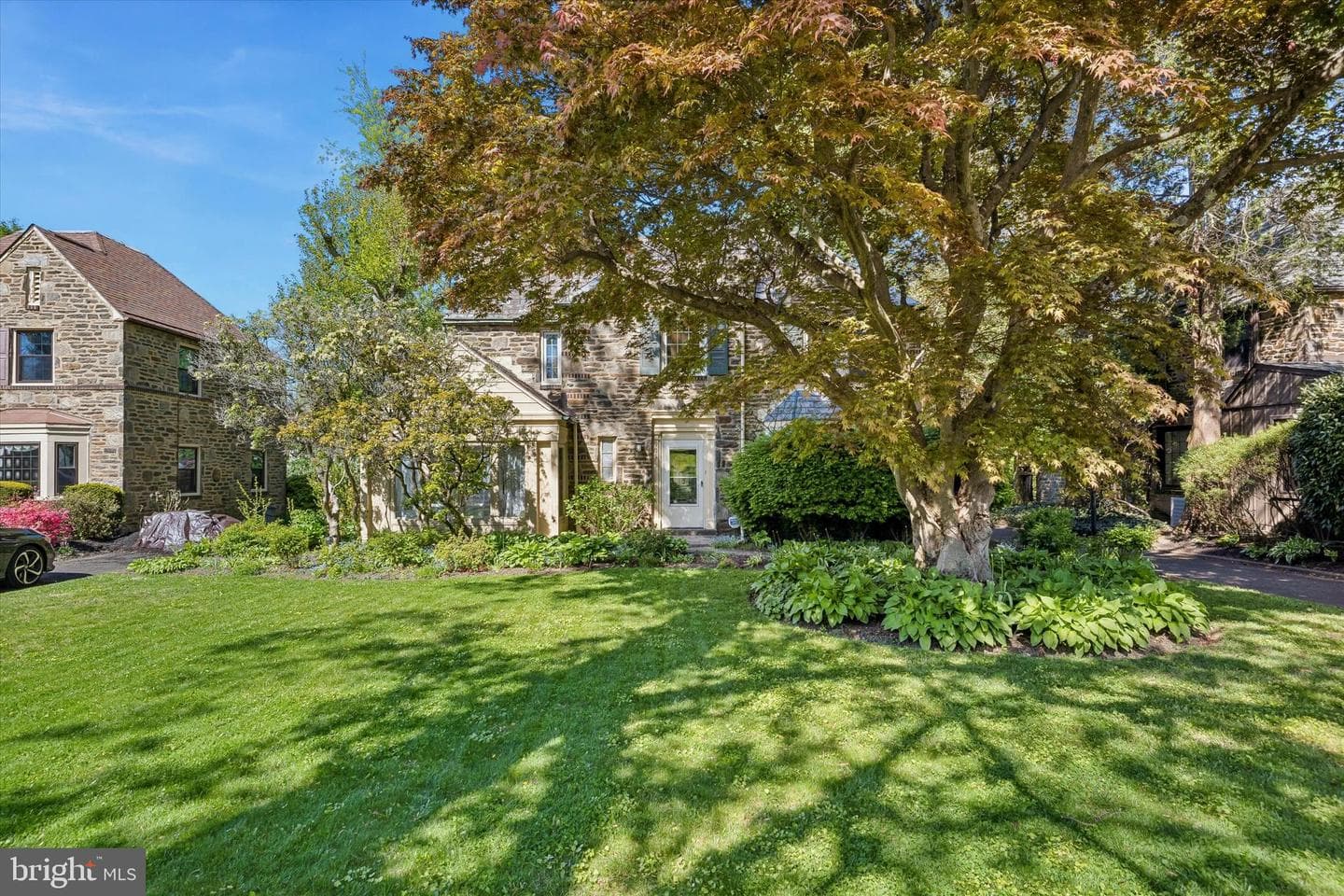905 Stratford Avenue photo 1