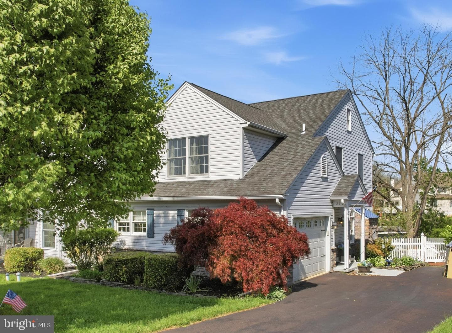230 Sandown Court photo 1