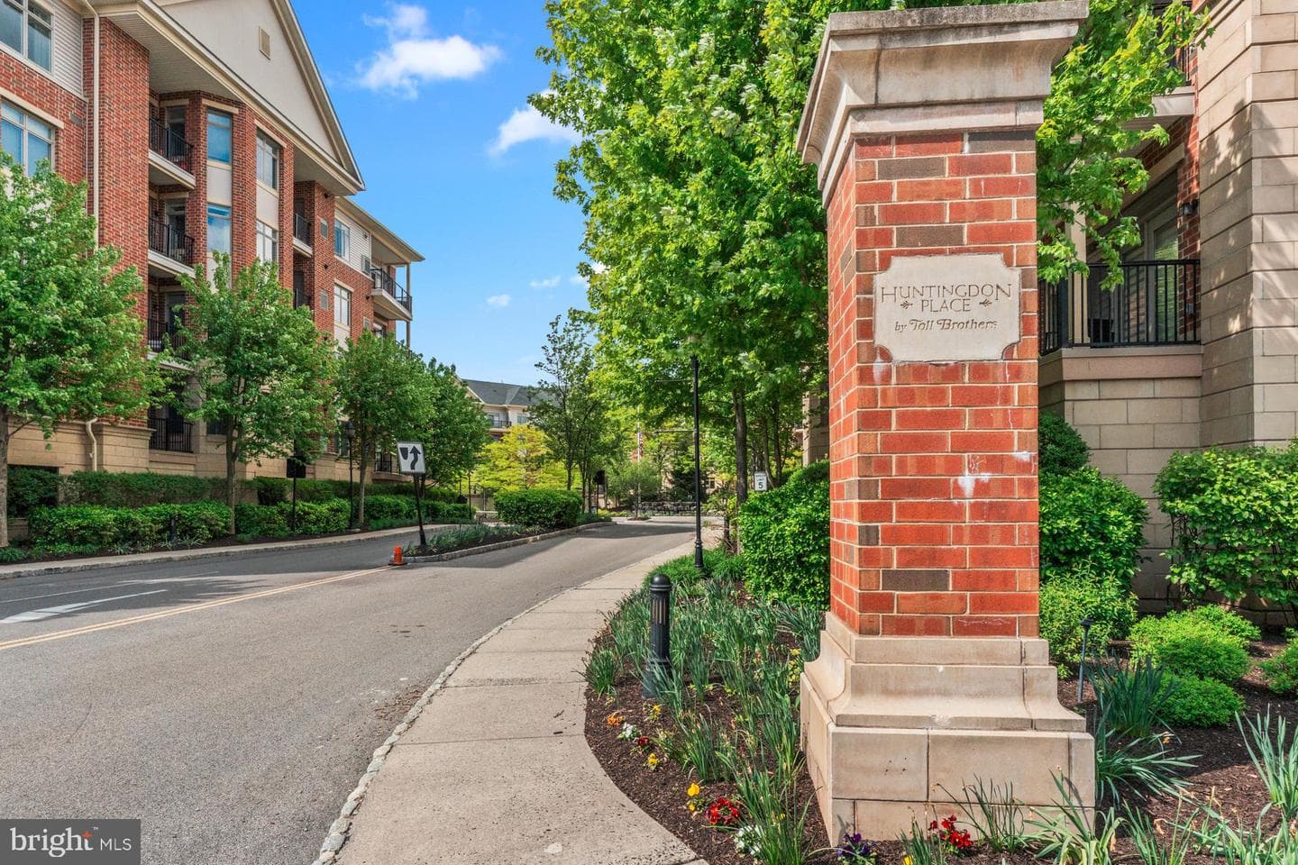 456 Carson Terrace #456