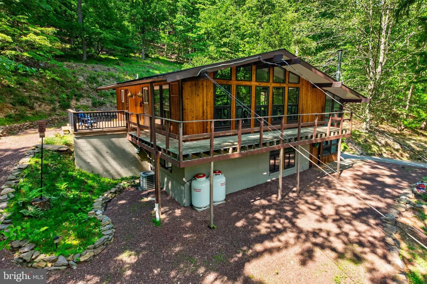 302 Gypsy Lane