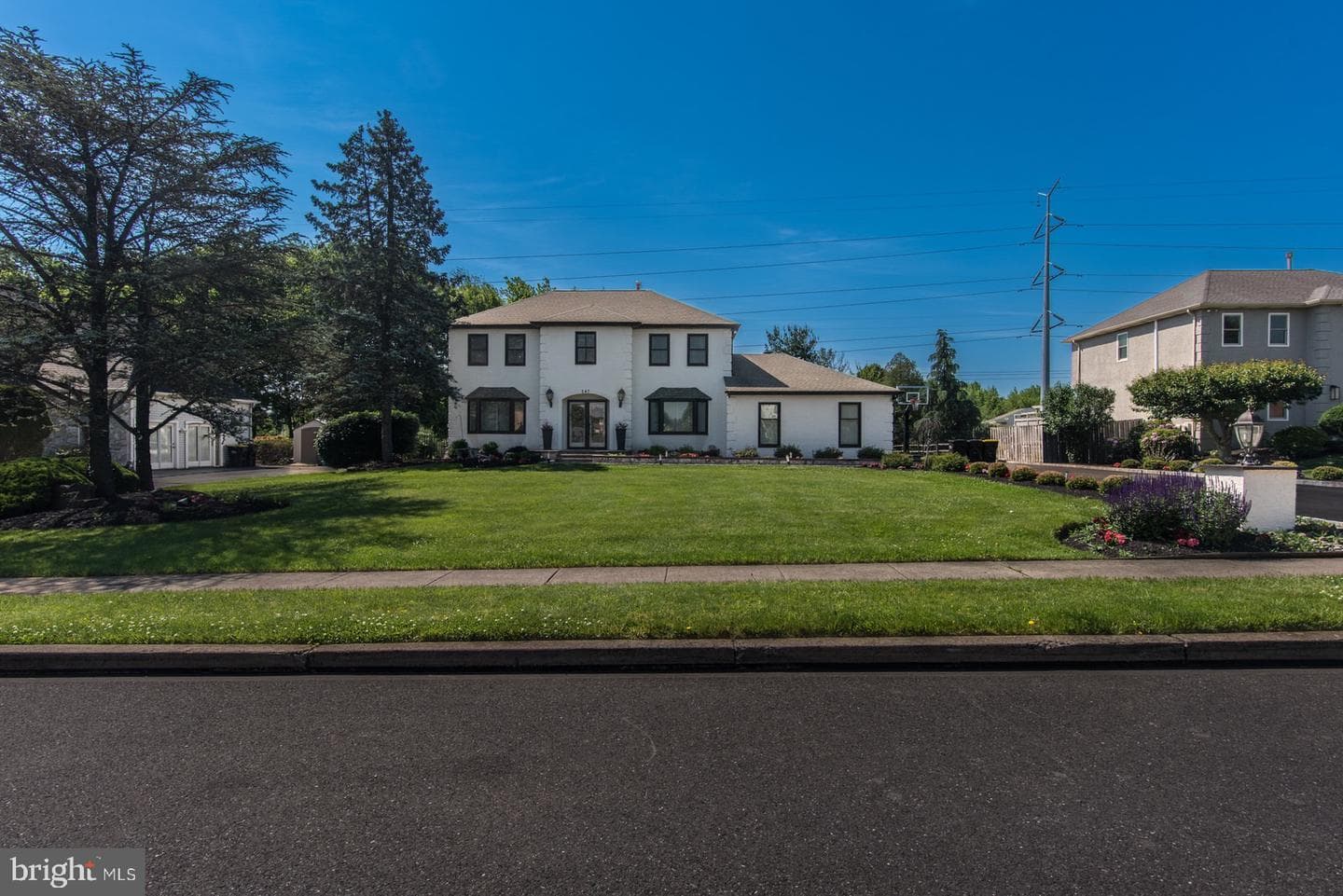 147 Gwynmont Drive photo 1