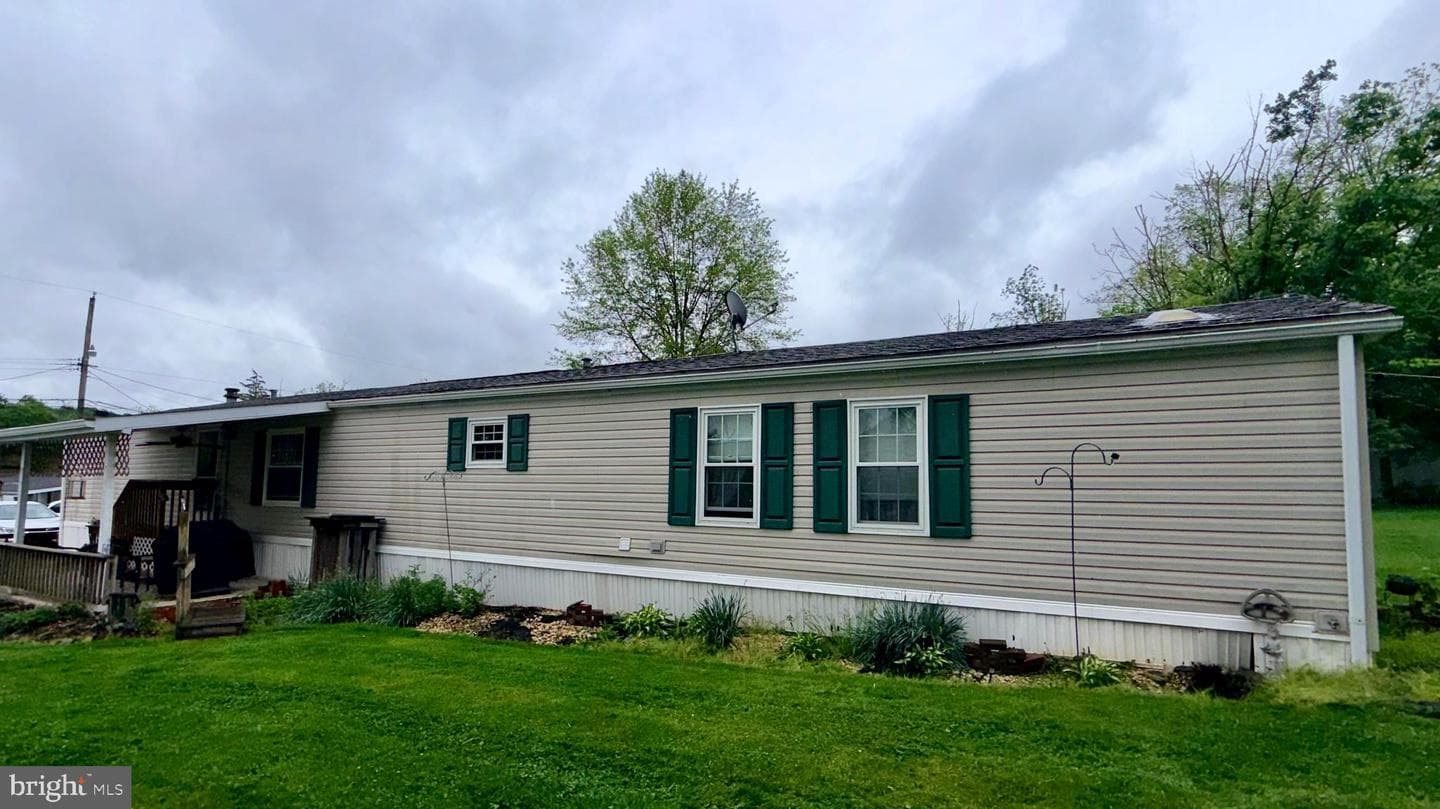 570 Layfield Road #l photo 1