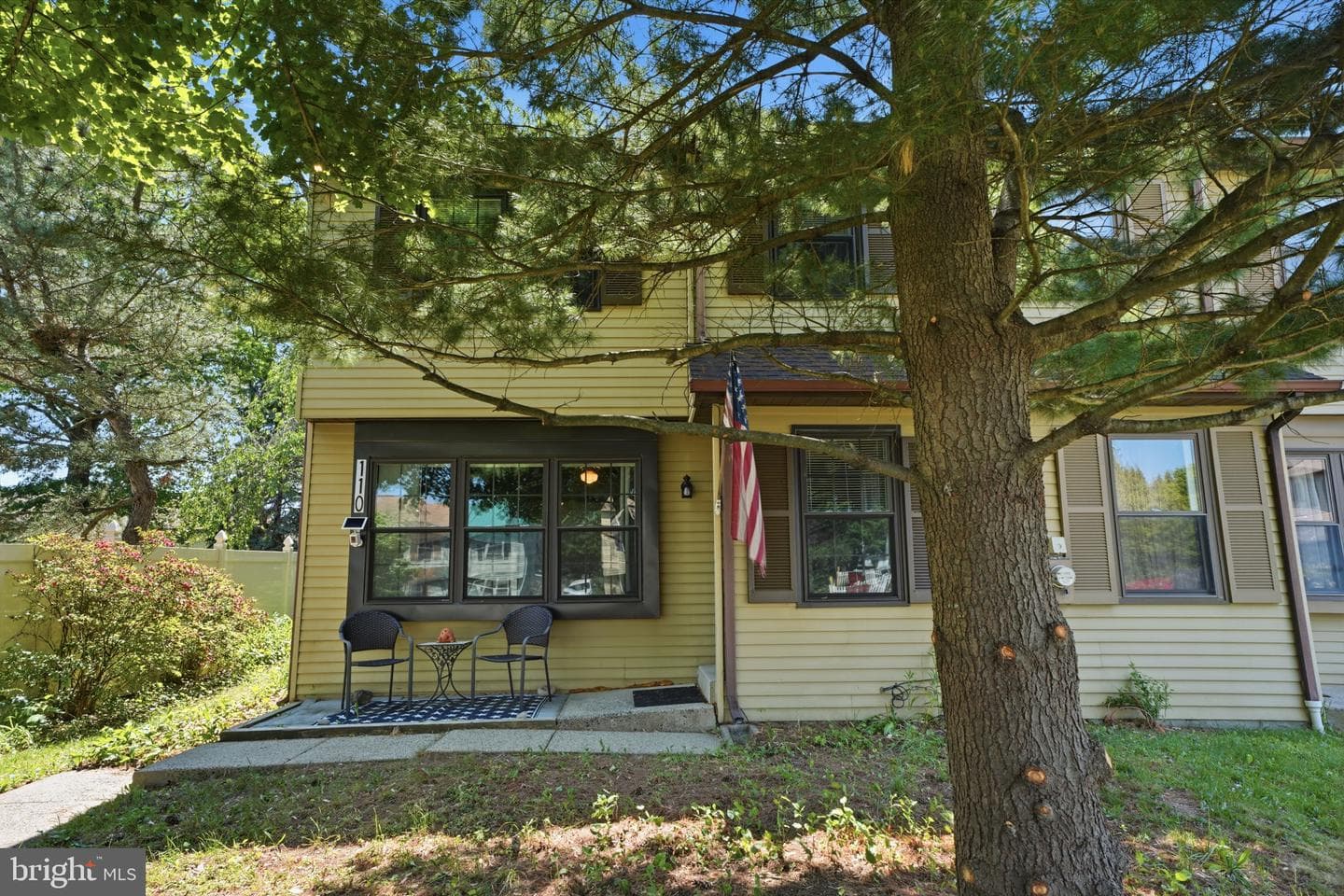 110 Horseshoe Lane
