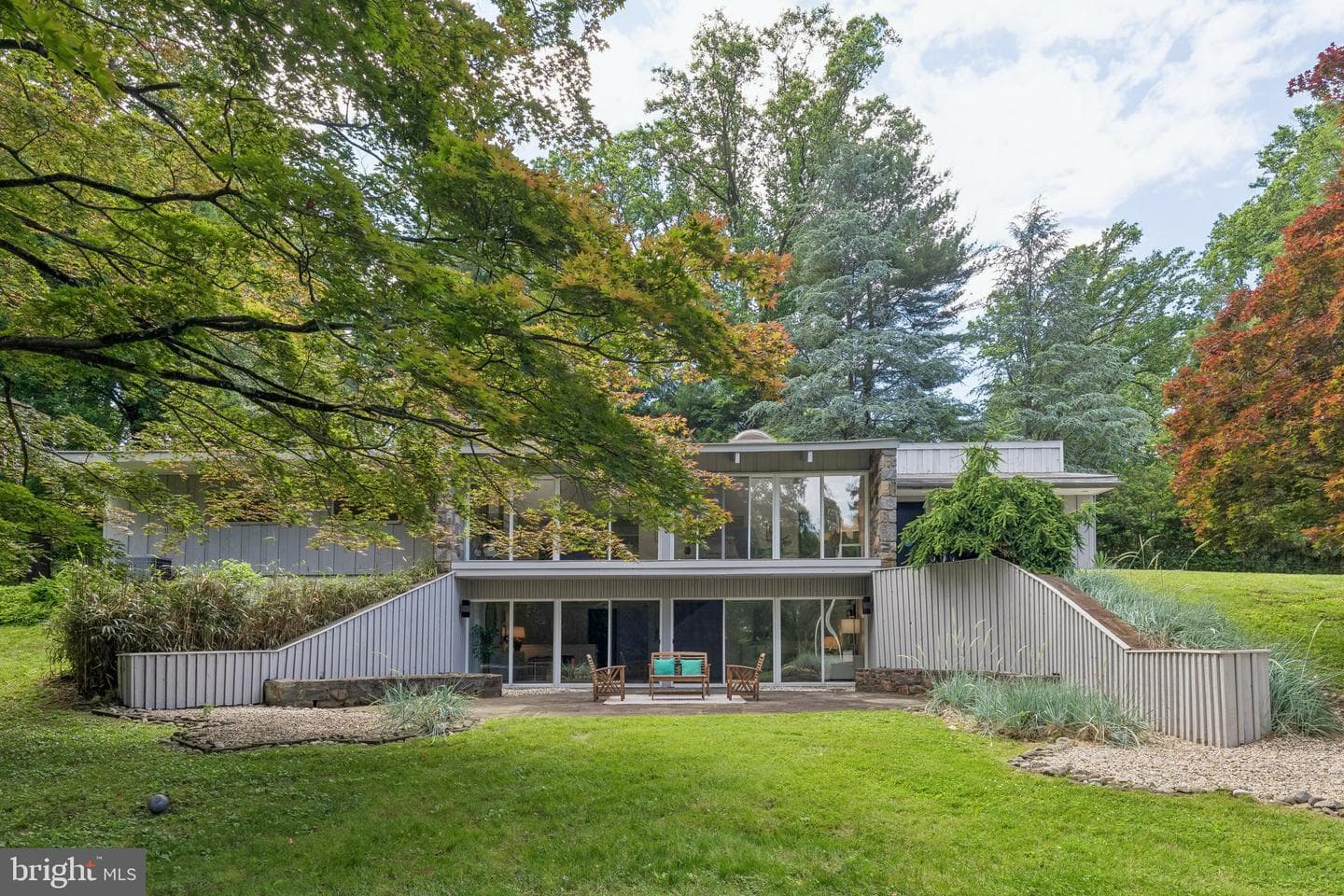 1633 Monk Road