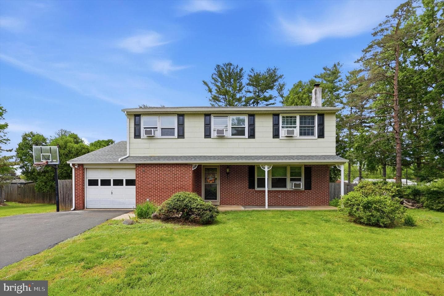 1421 Cathys Lane
