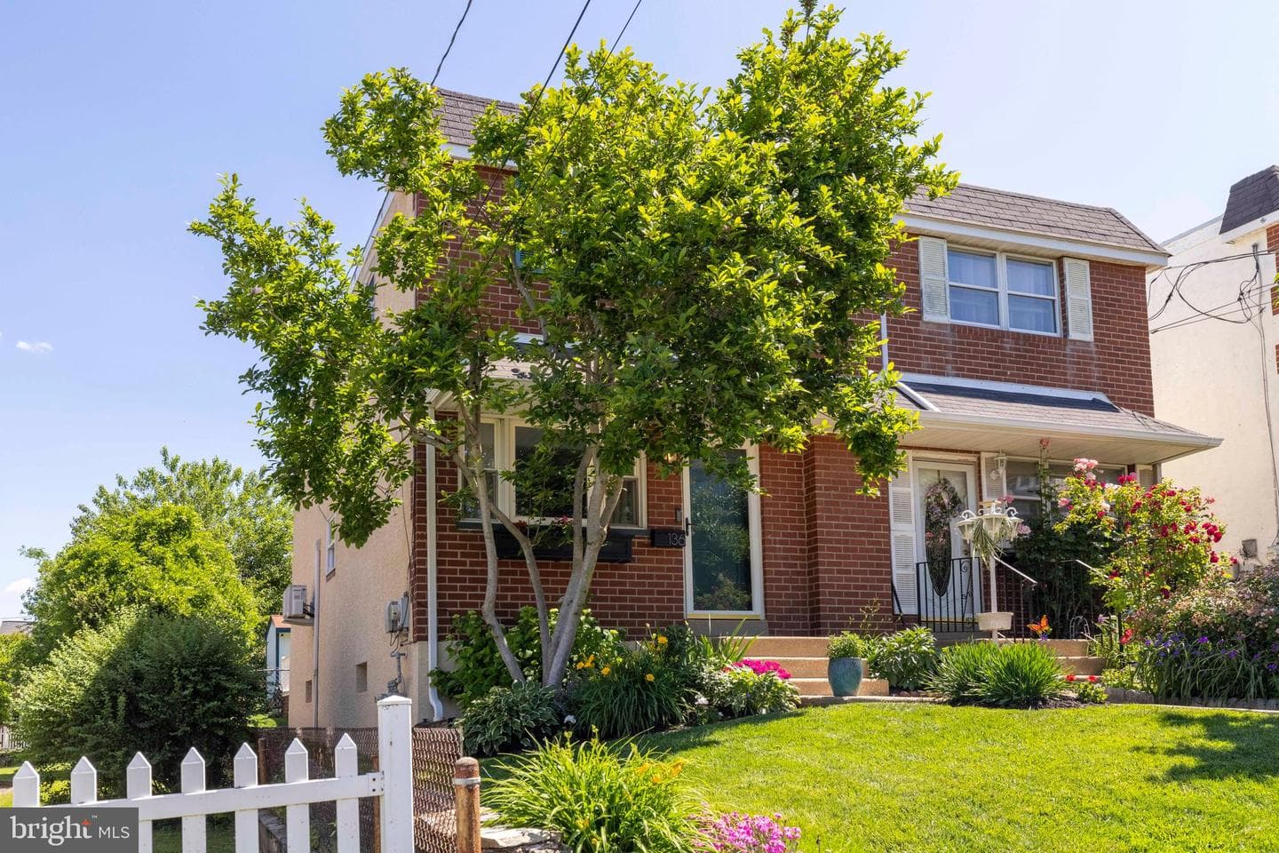 136 W 2nd Avenue