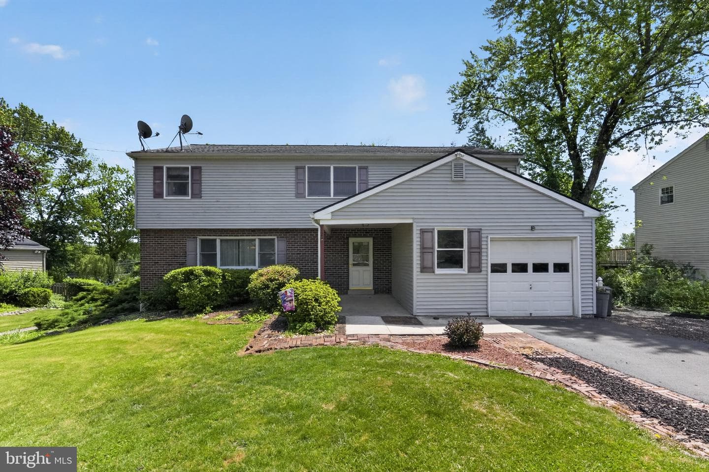 712 Meadowlark Road