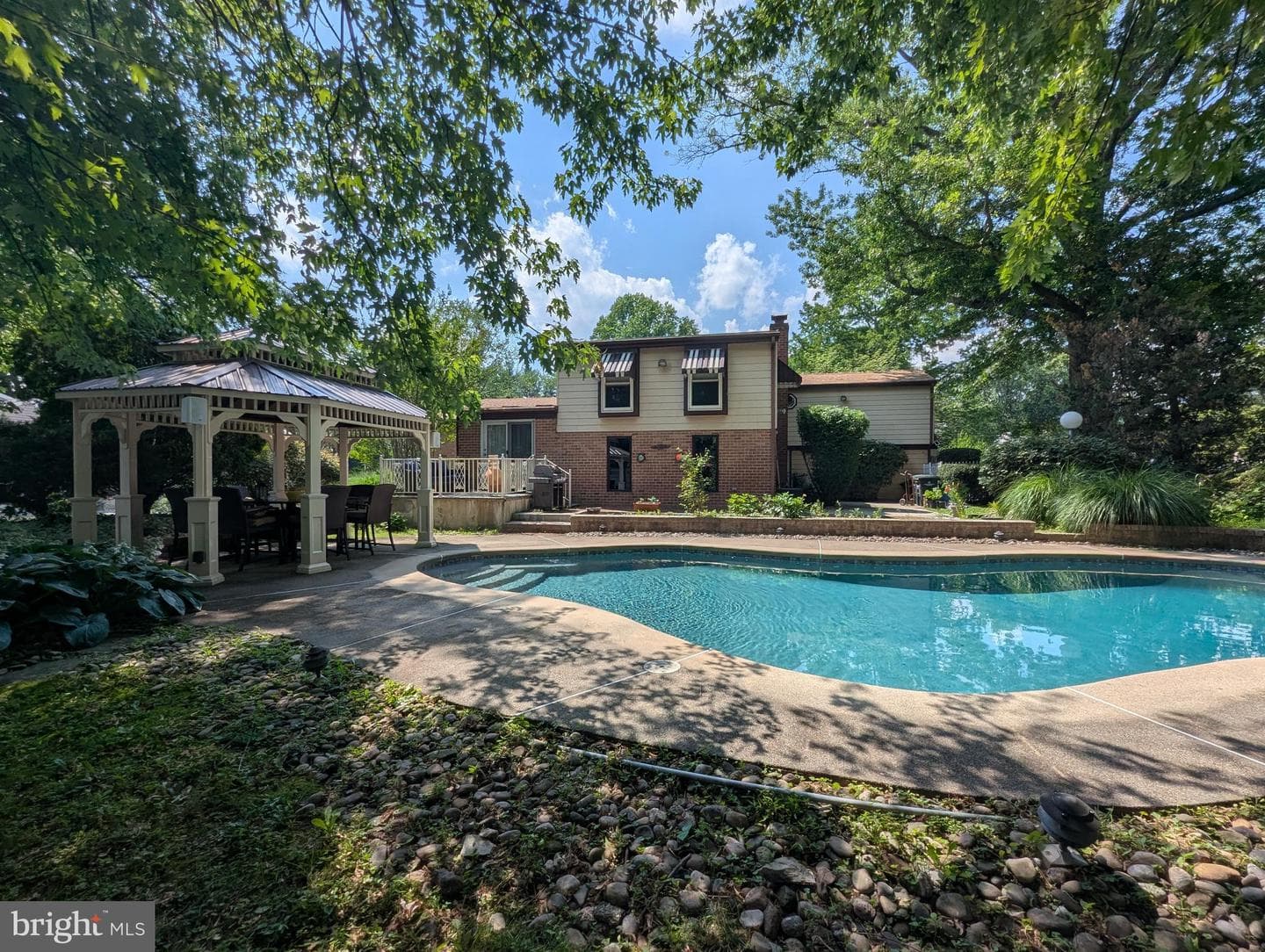 3913 Bradford Road