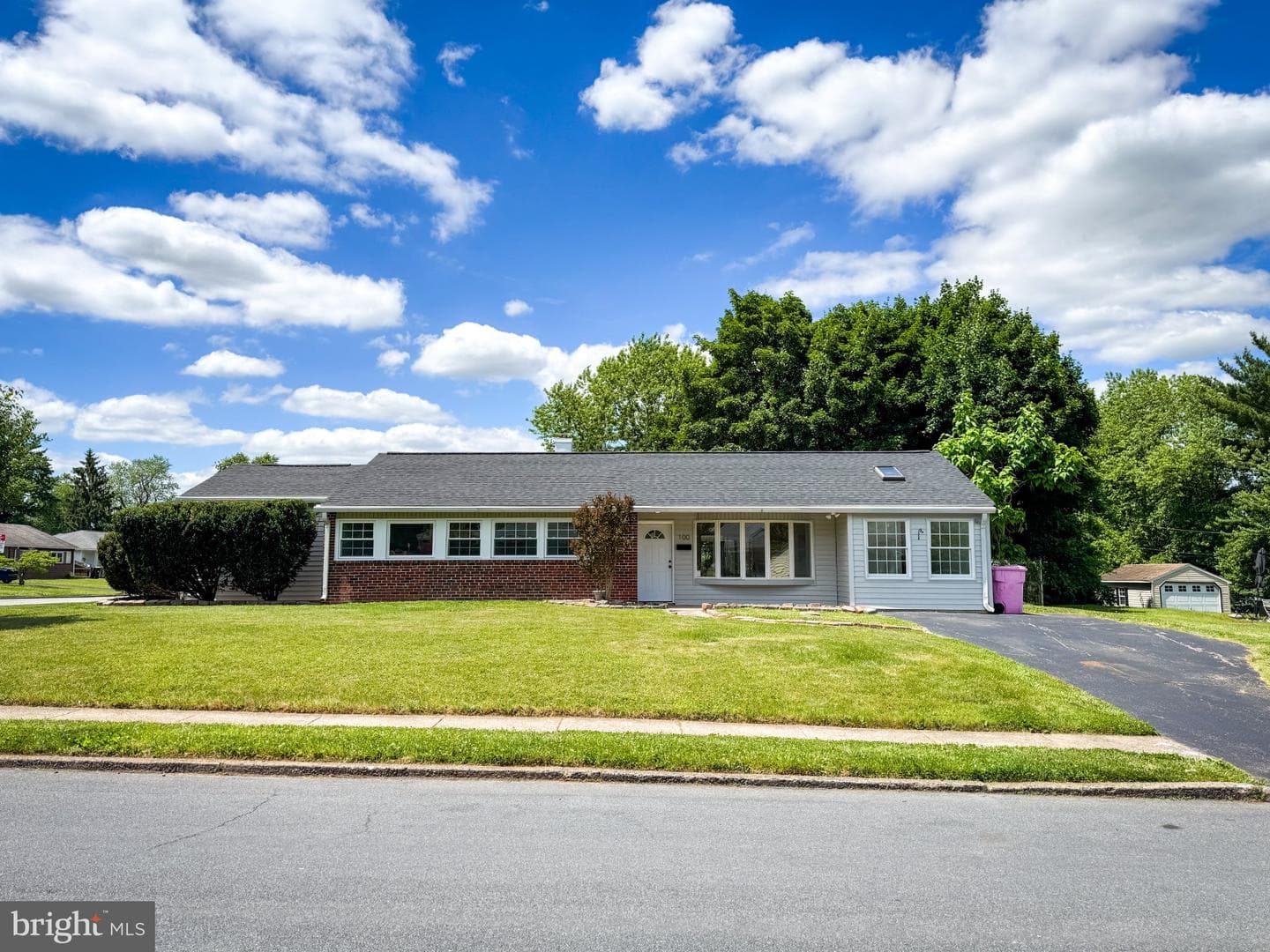 100 Norwood Lane