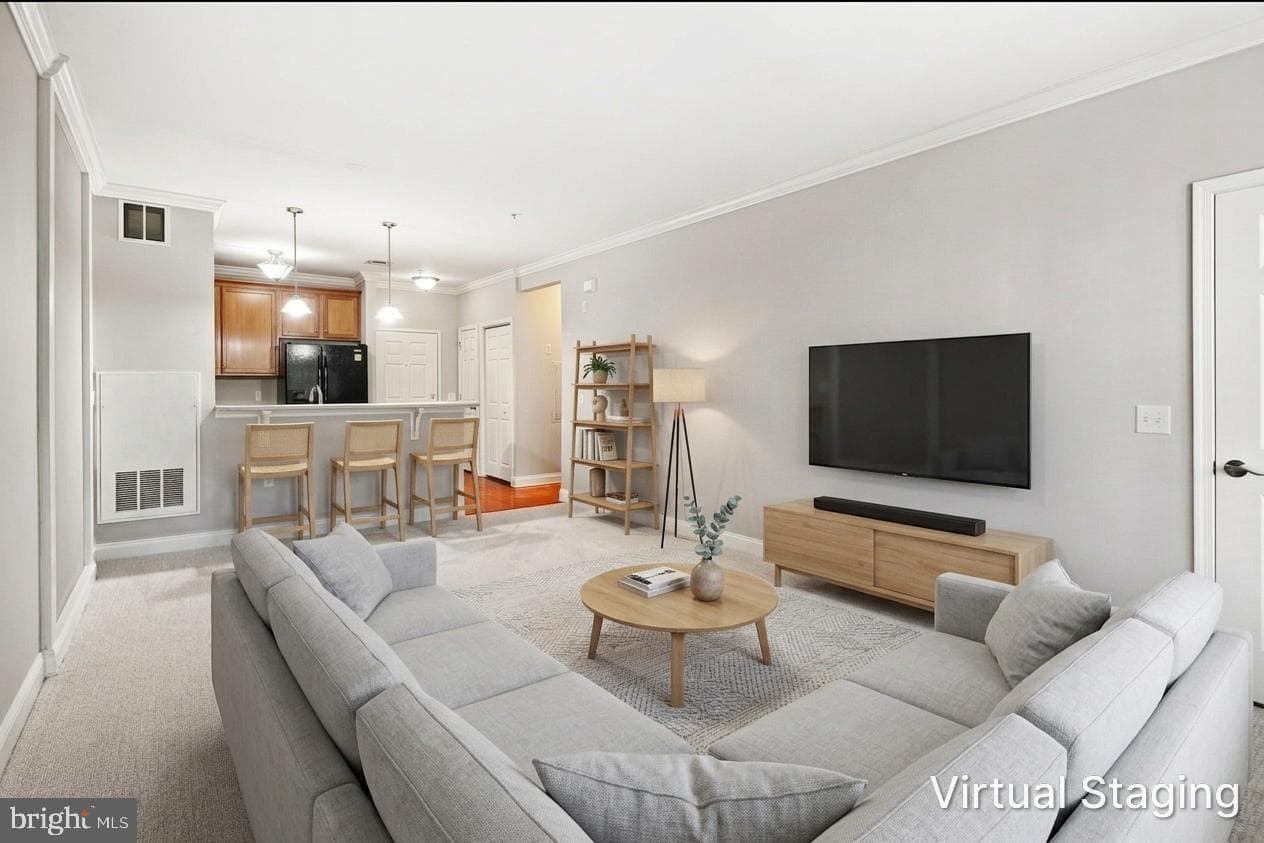 200 W Elm Street #1226