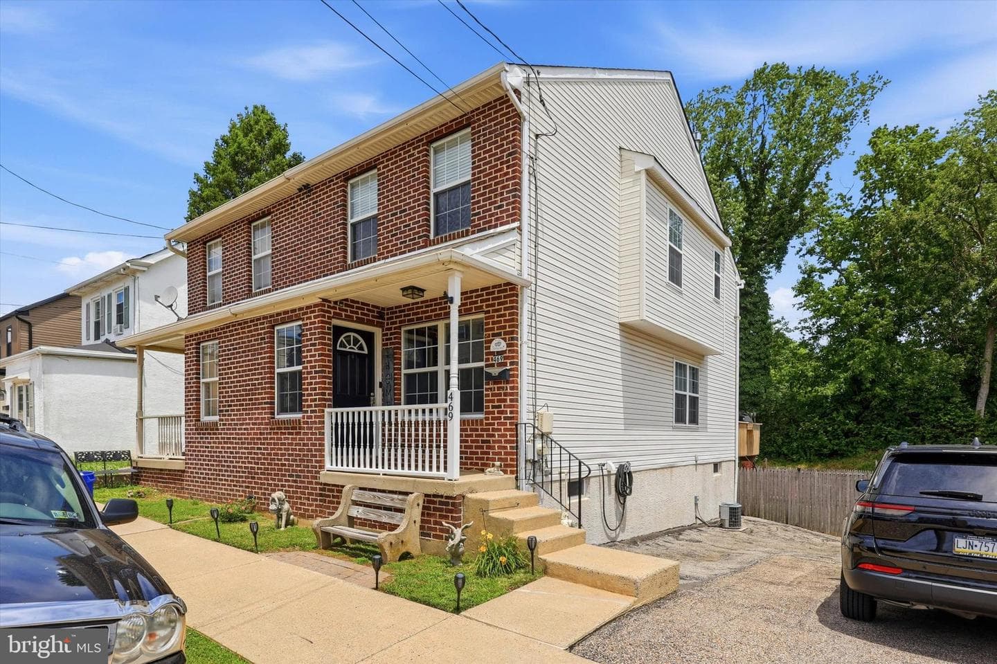 469 Old Elm Street