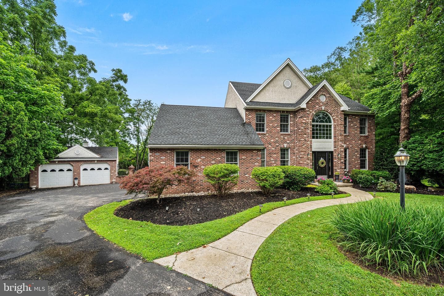 250 Kerrwood Drive